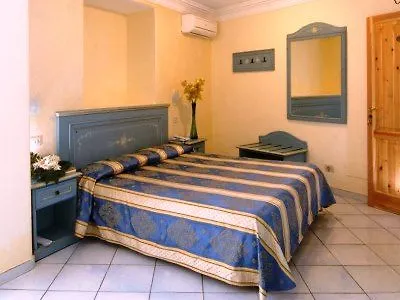 Hotel St. Leonard 4*